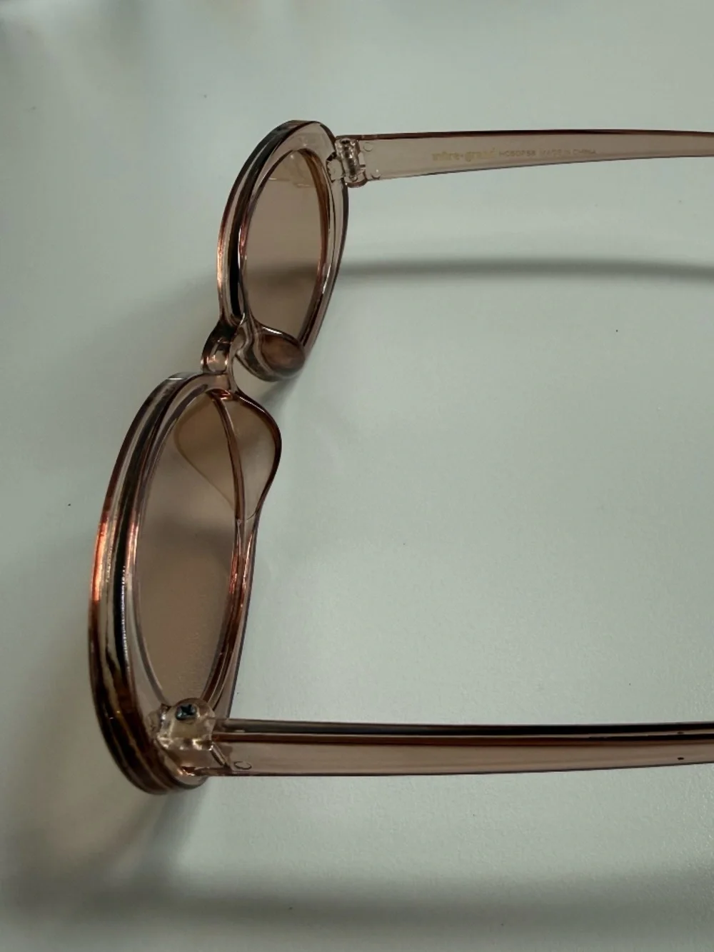mure + grand Hamptons Cottage Slim Oval Frame Sunglasses Color: Blush